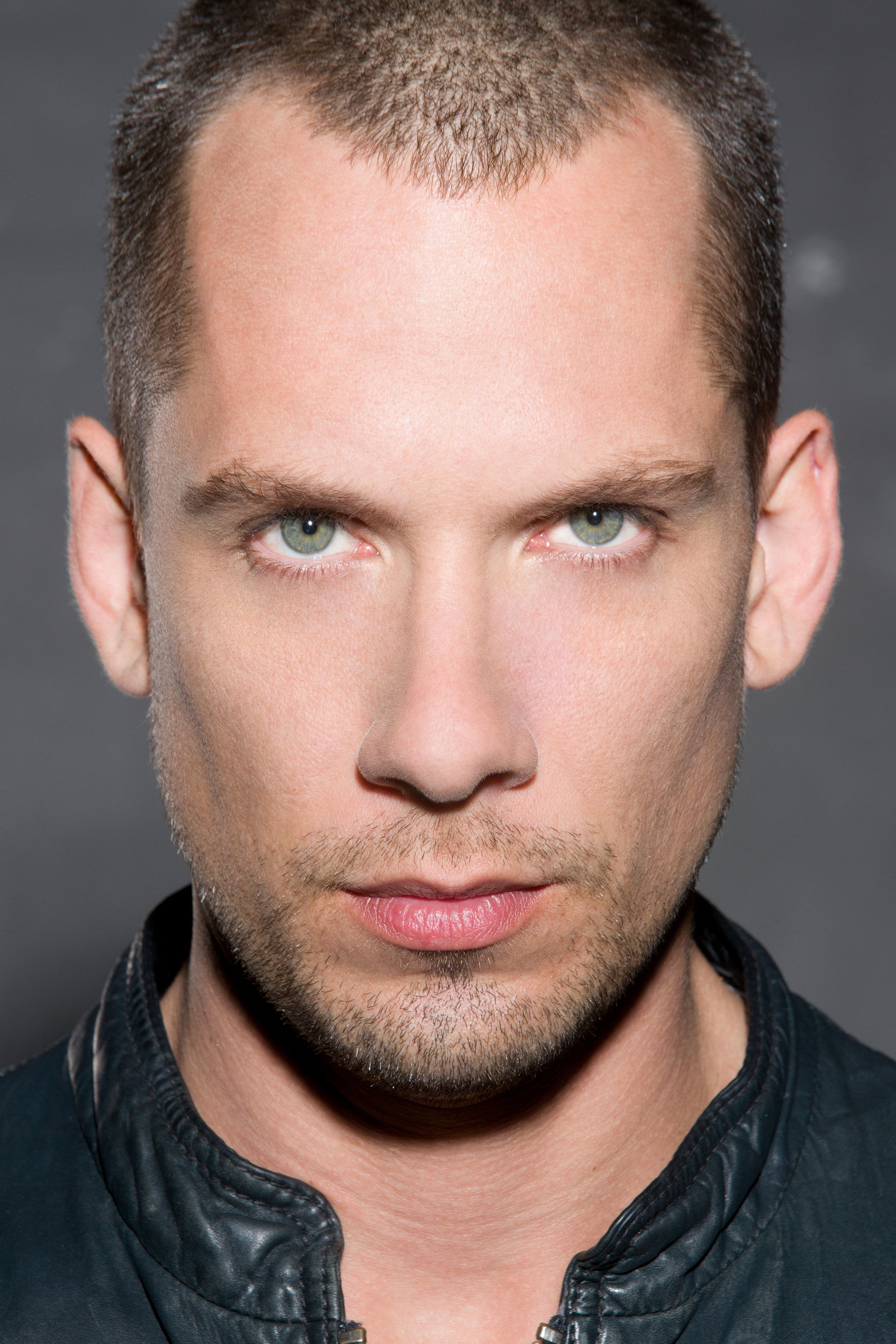 Noisecontrollers's poster