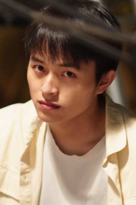 徐涵's poster