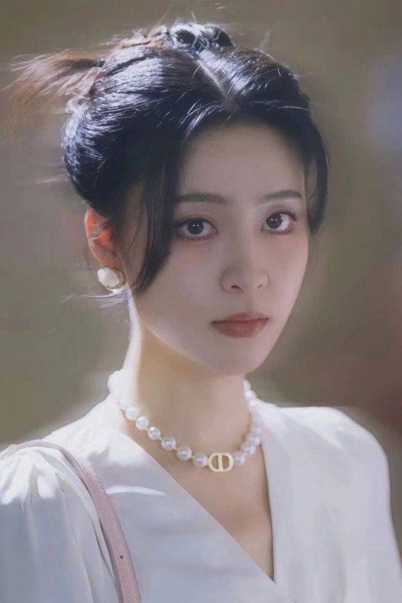 Song Yujia's poster