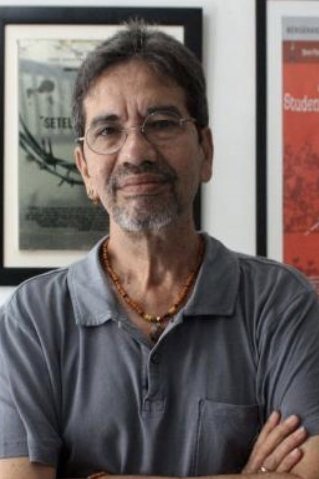 Tino Saroengallo's poster