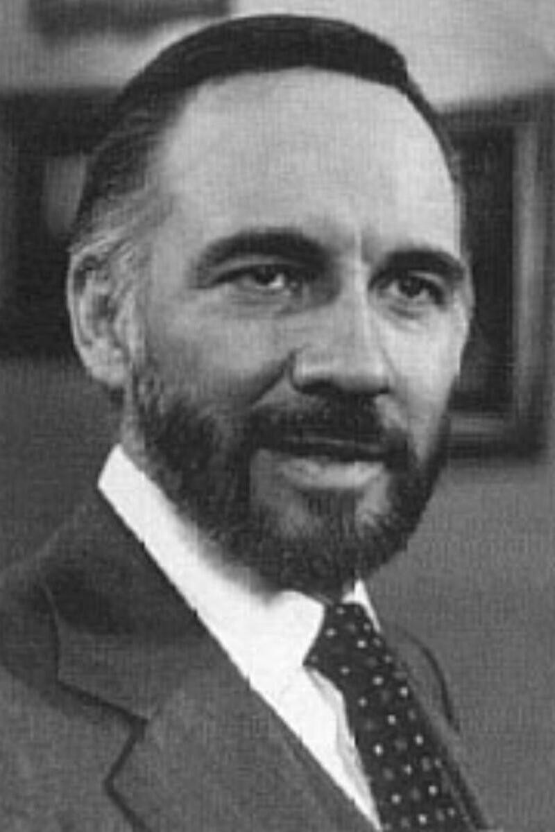 Aarón Hernán's poster