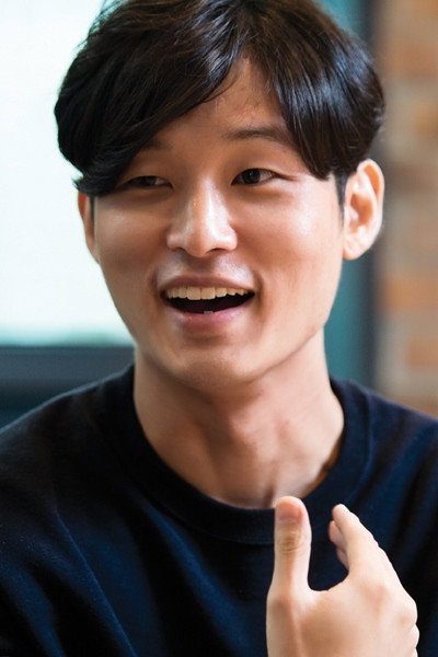 Yoon Sung-hyun's poster