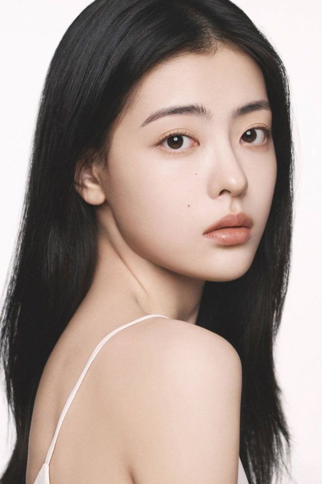 Bae Gang-hee's poster