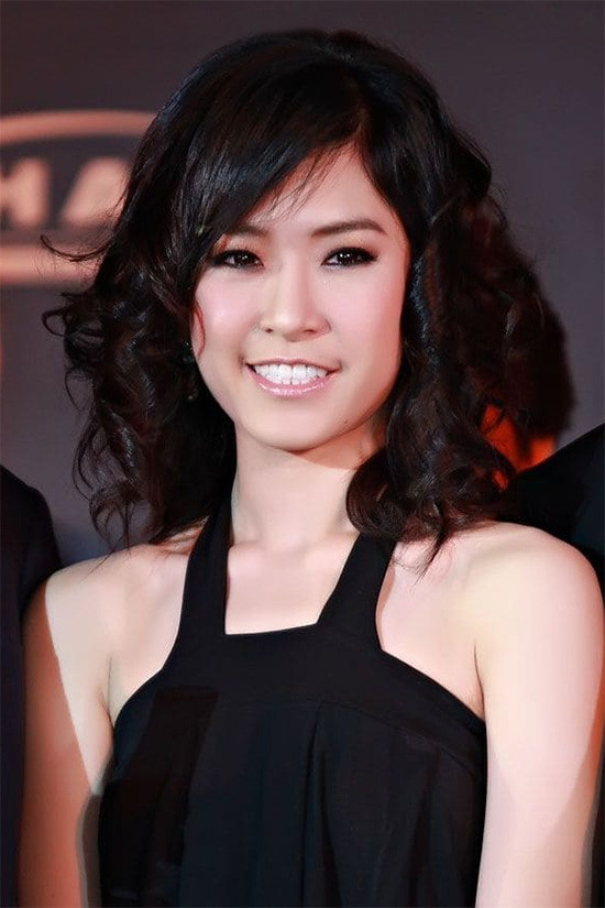 JeeJa Yanin's poster