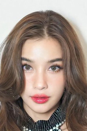 Wannarot Sonthichai's poster