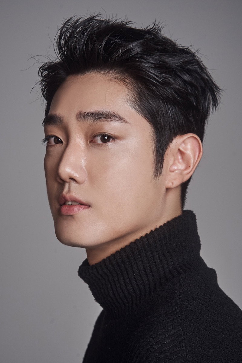 Yoo Tae-joo's poster