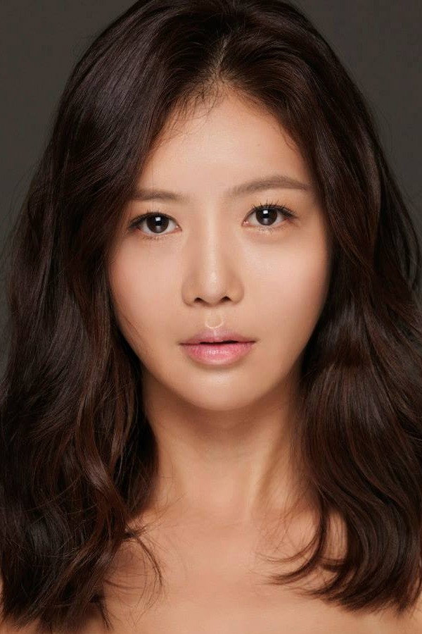 Go Yun-bin's poster