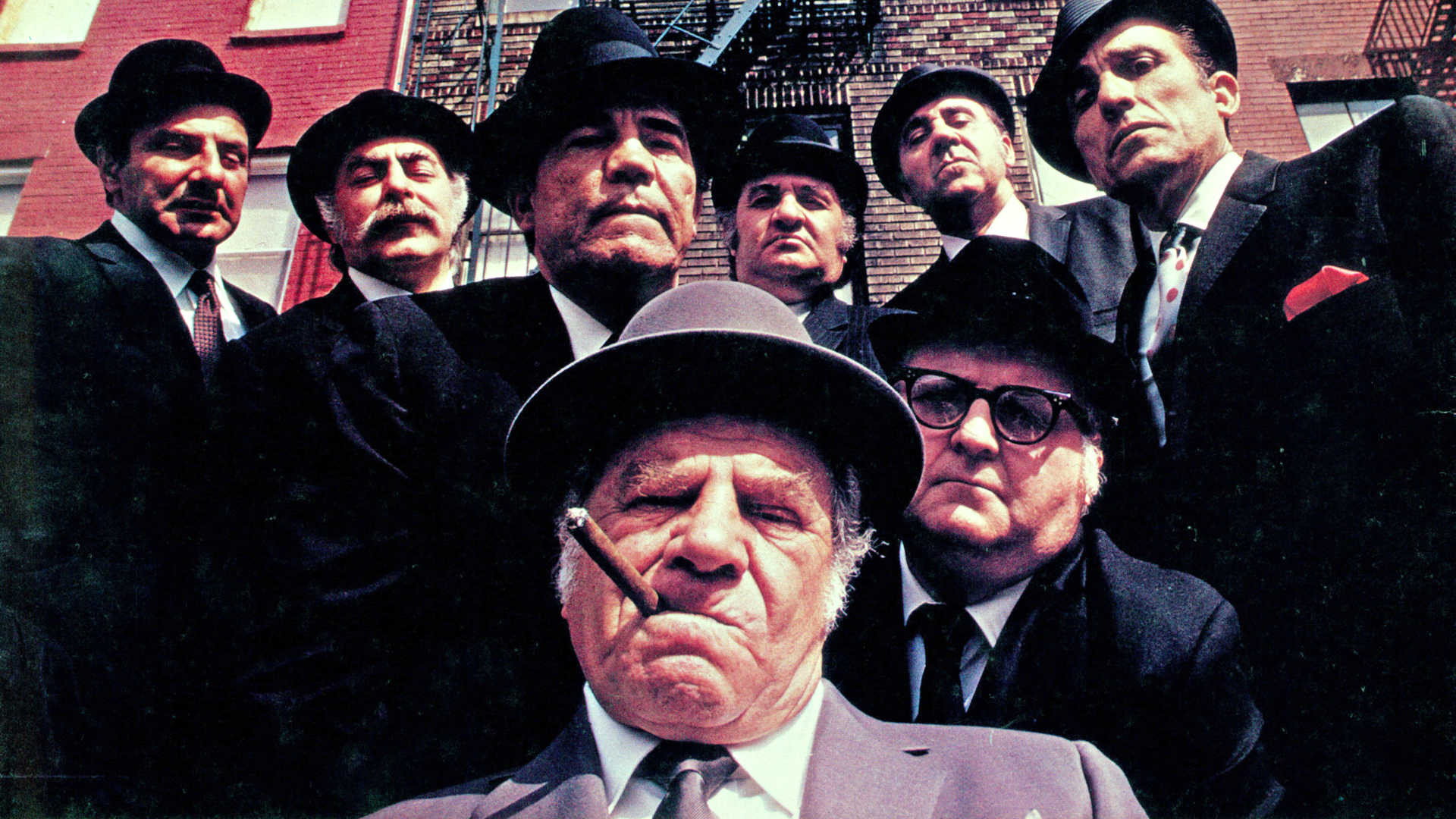 The Gang That Couldn't Shoot Straight's poster