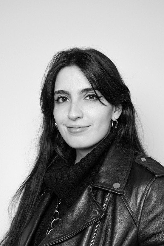 Carolina Neves's poster