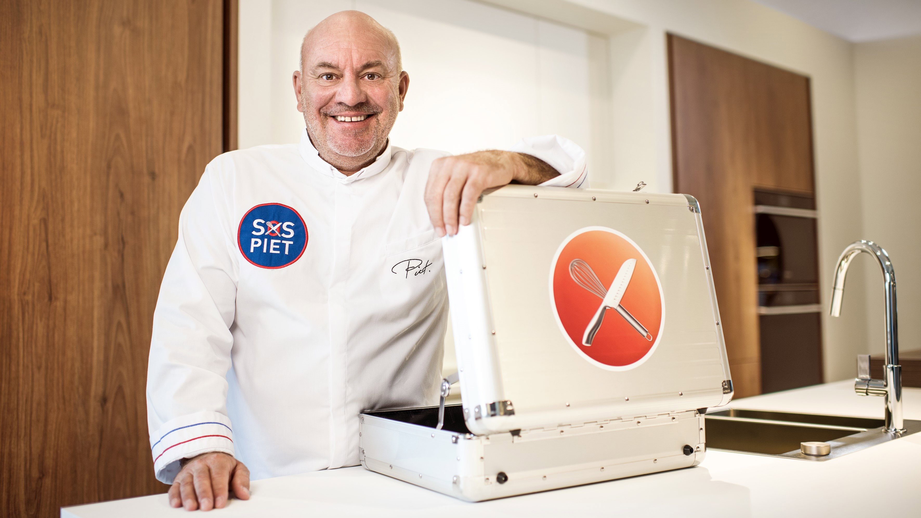 SOS Piet XL's poster