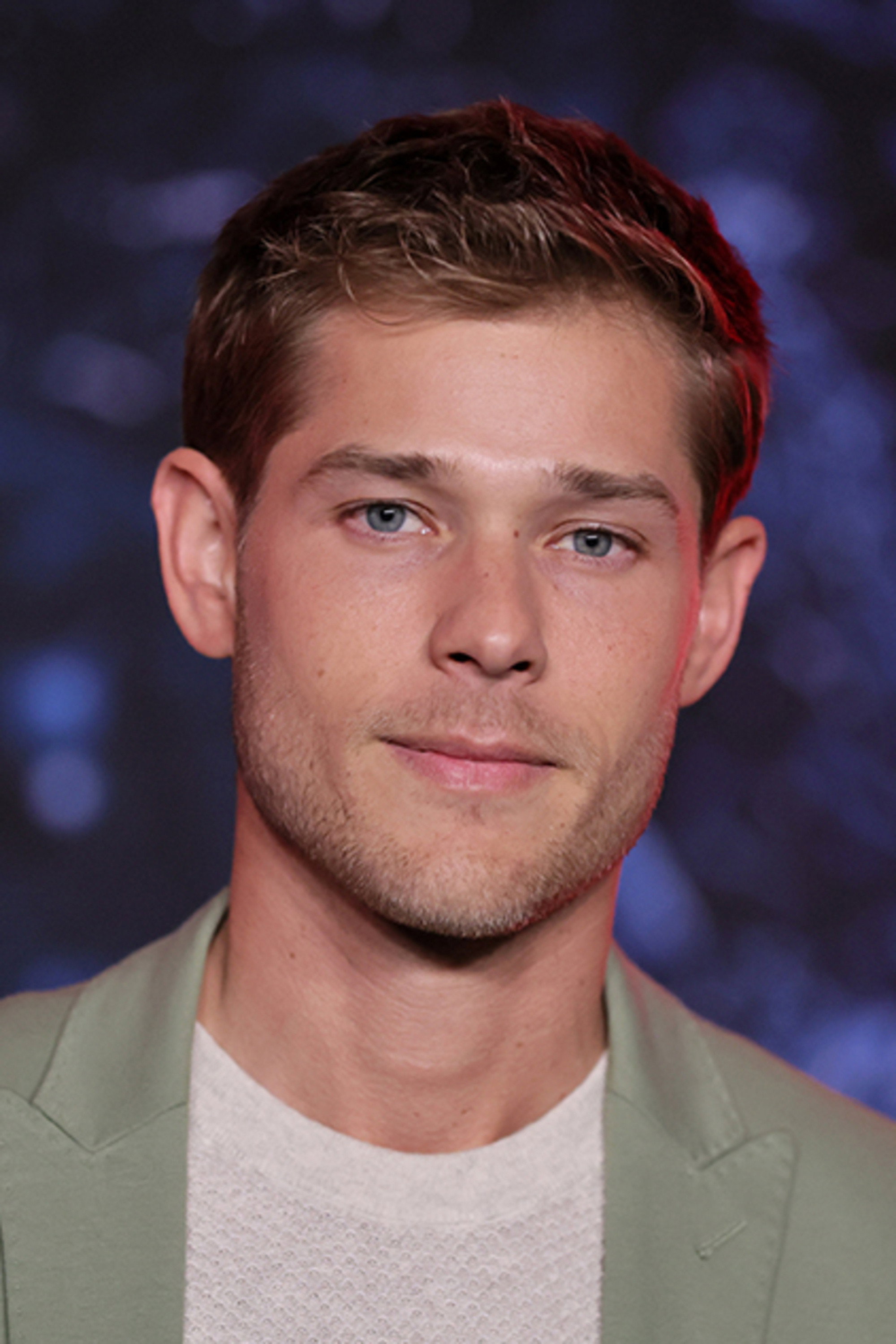 Mason Dye's poster