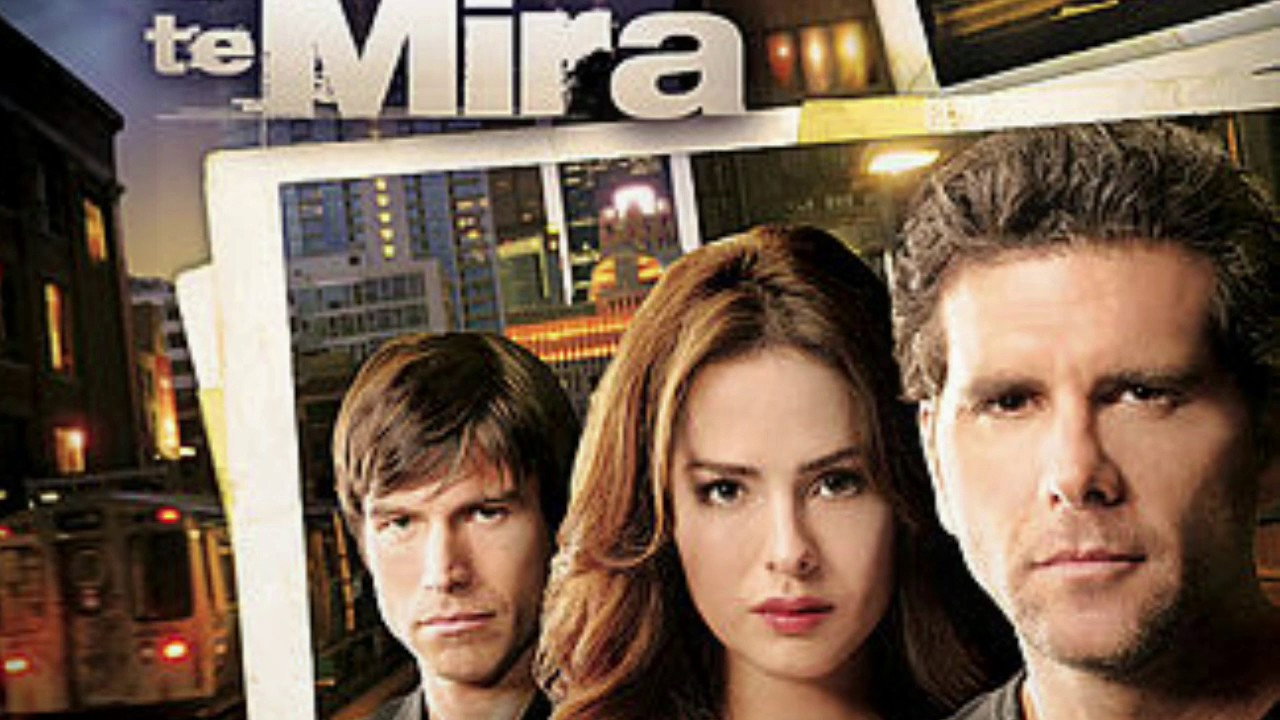 Alguien Te Mira's poster
