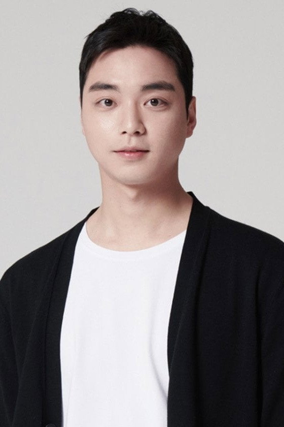 Kim Mo-beom's poster