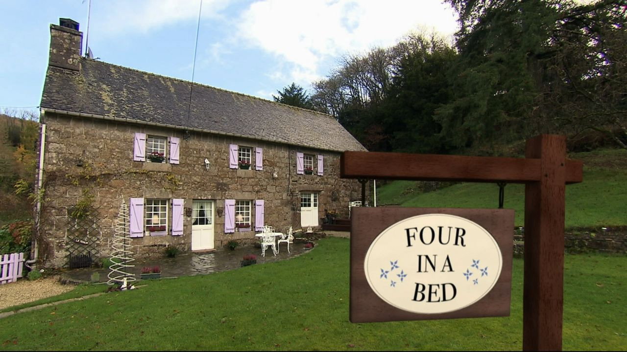 Four in a Bed's poster