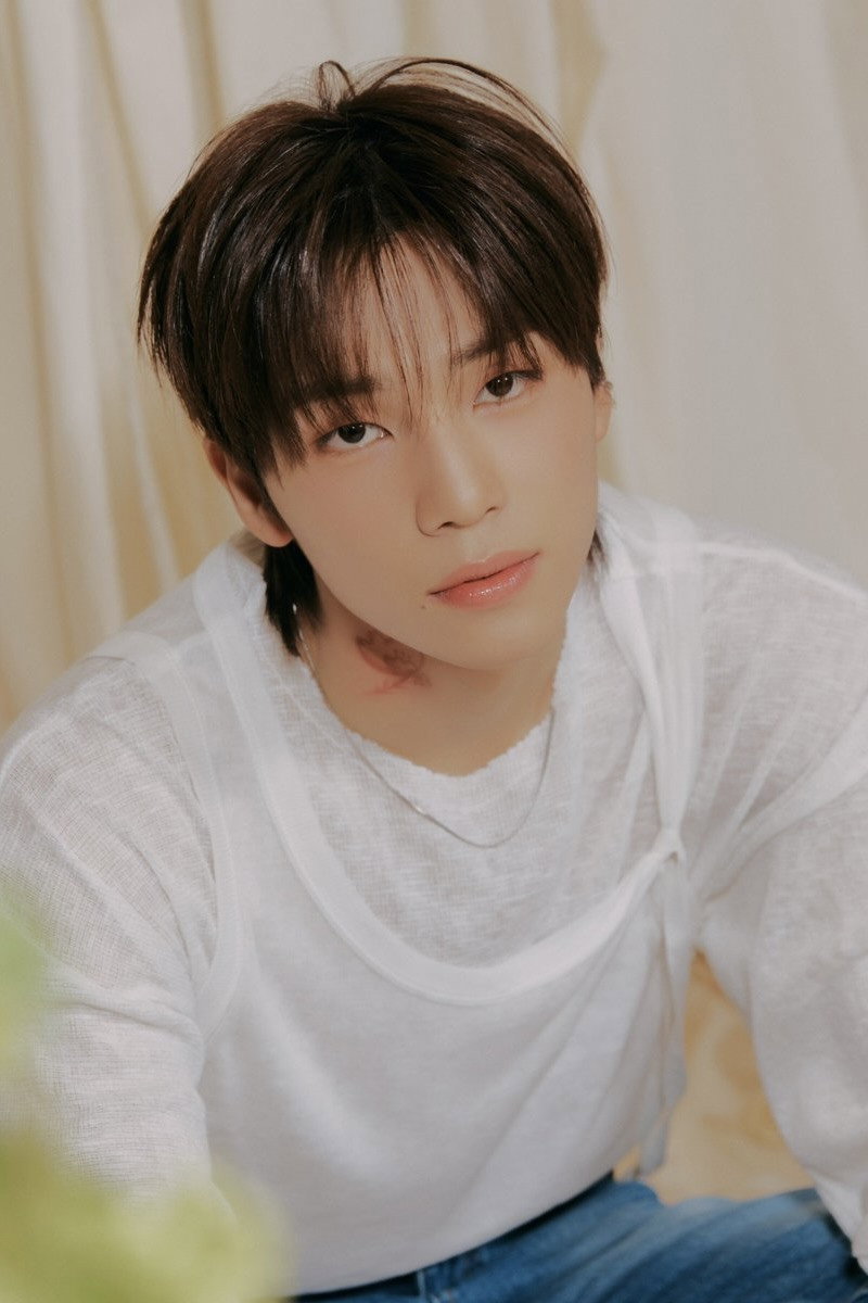 So Geon's poster