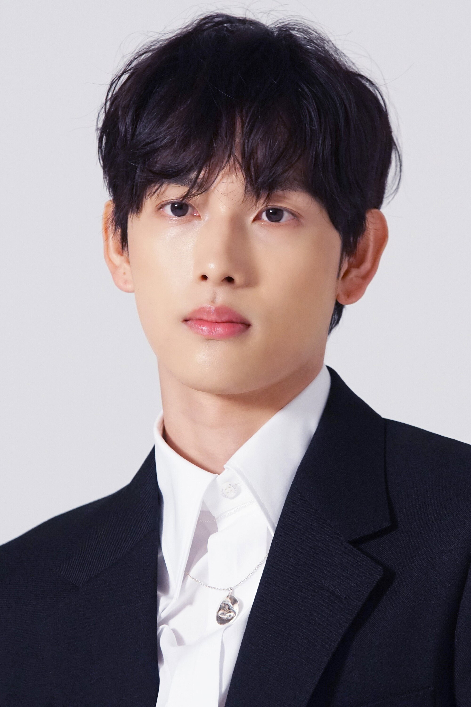 Yim Si-wan's poster