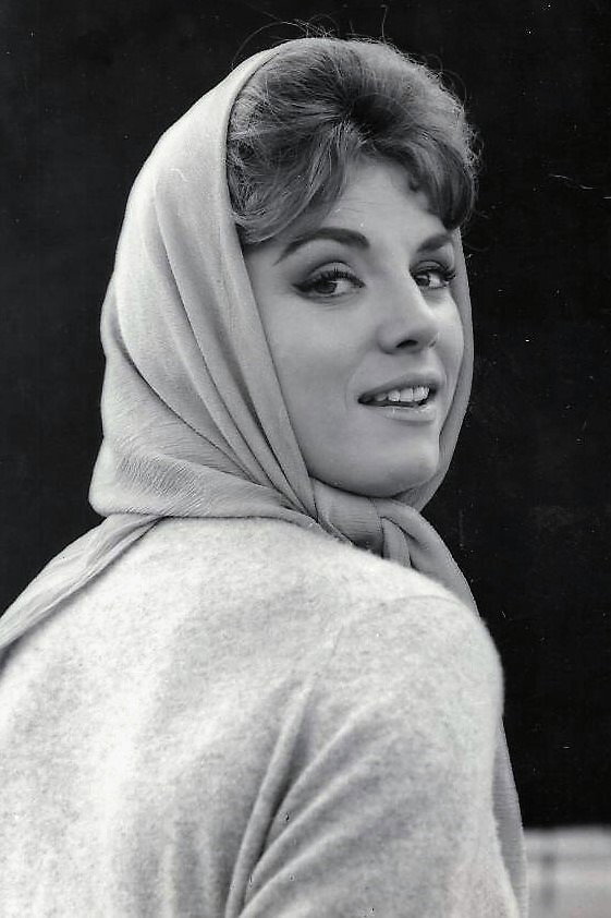 Ángela Bravo's poster