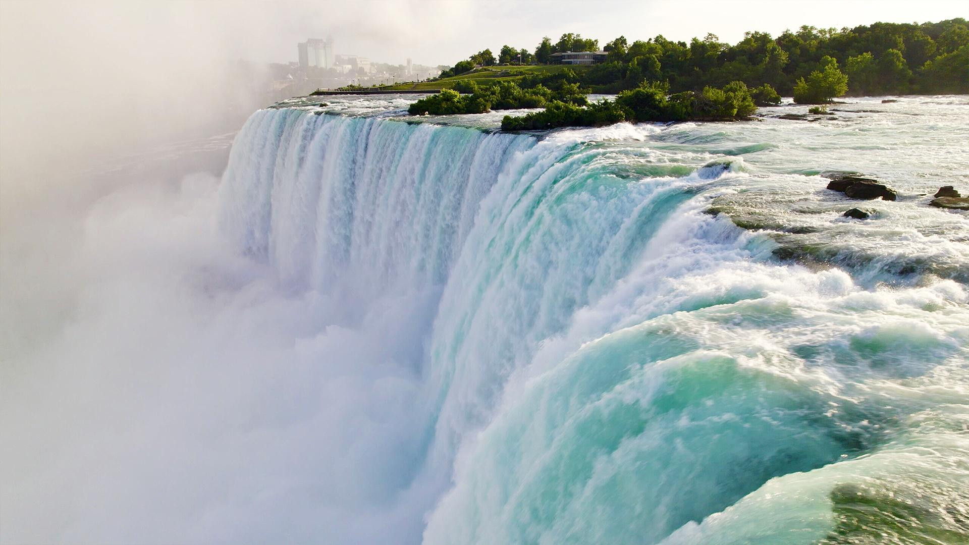Niagara Falls's poster