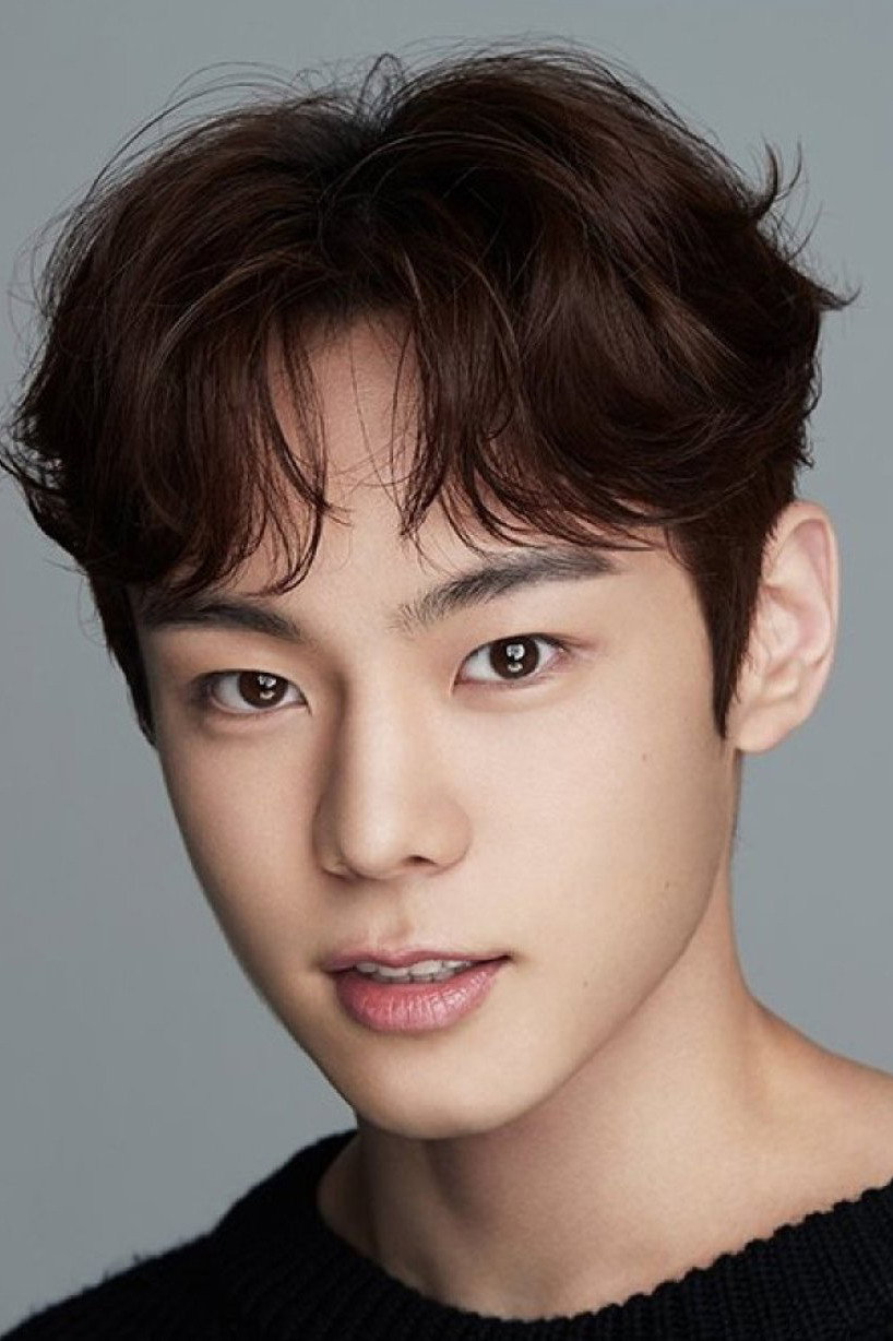 Yoon Seon-bin's poster