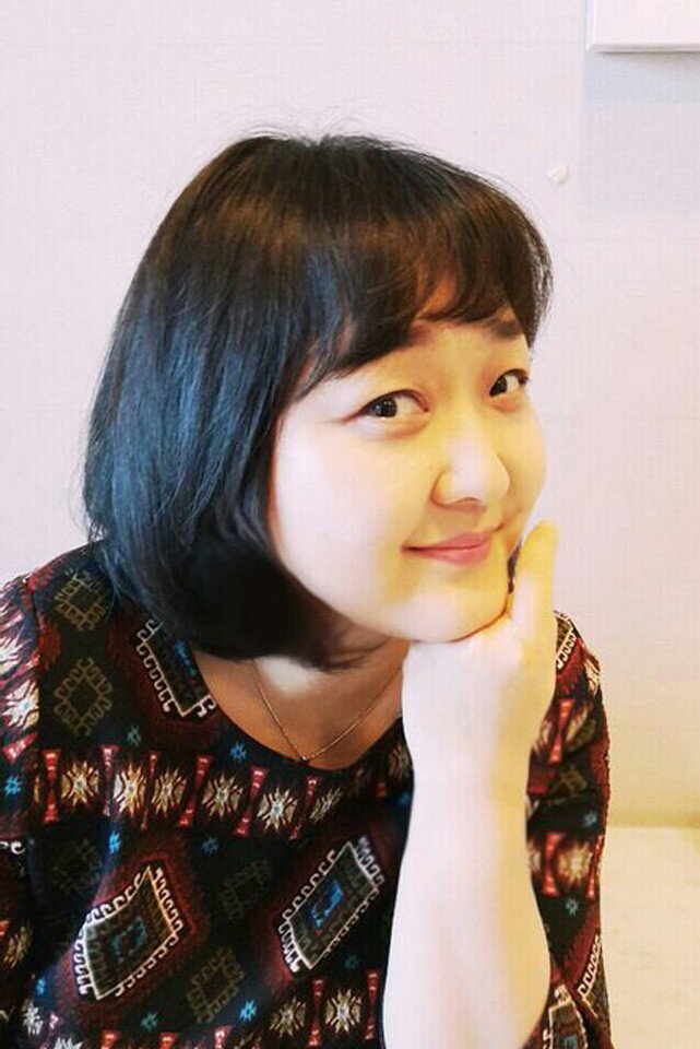 Hong So-young's poster