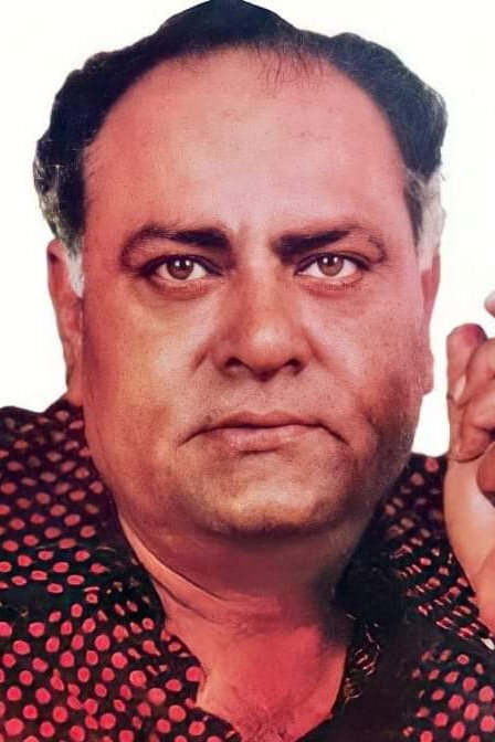 Pinchoo Kapoor's poster