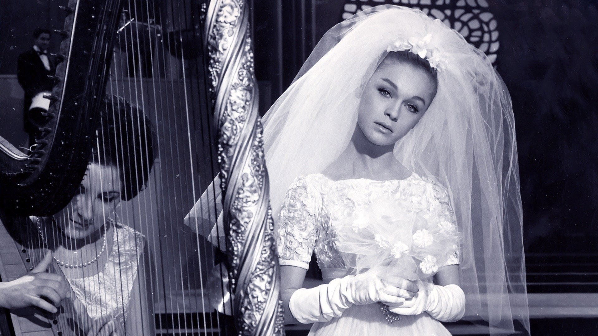 Las 4 bodas de Marisol's poster
