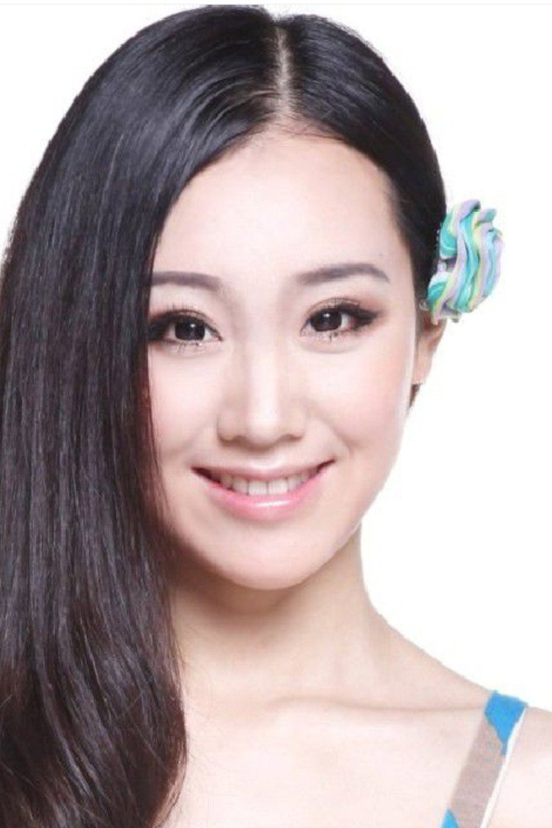 Li Qia's poster