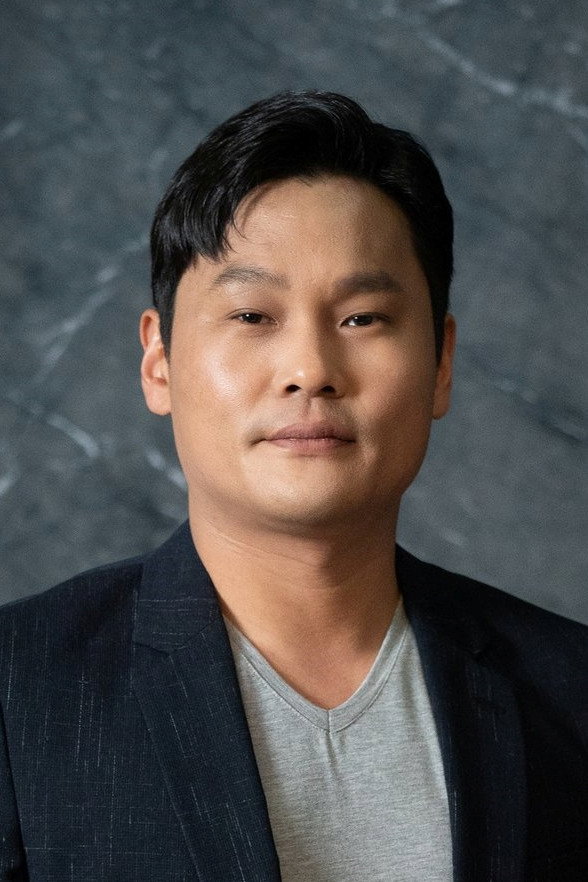 Lee Sang-yong's poster
