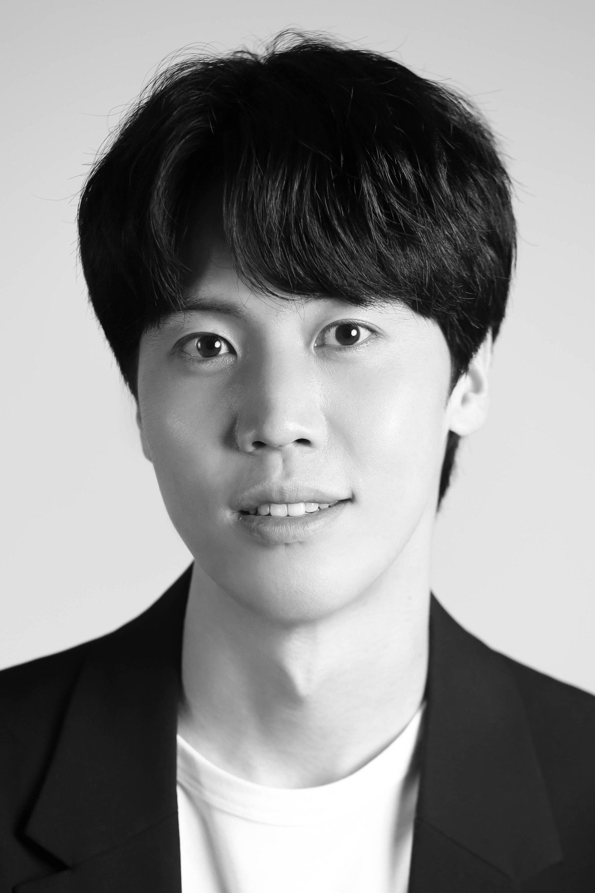 Yoo Min-suk's poster