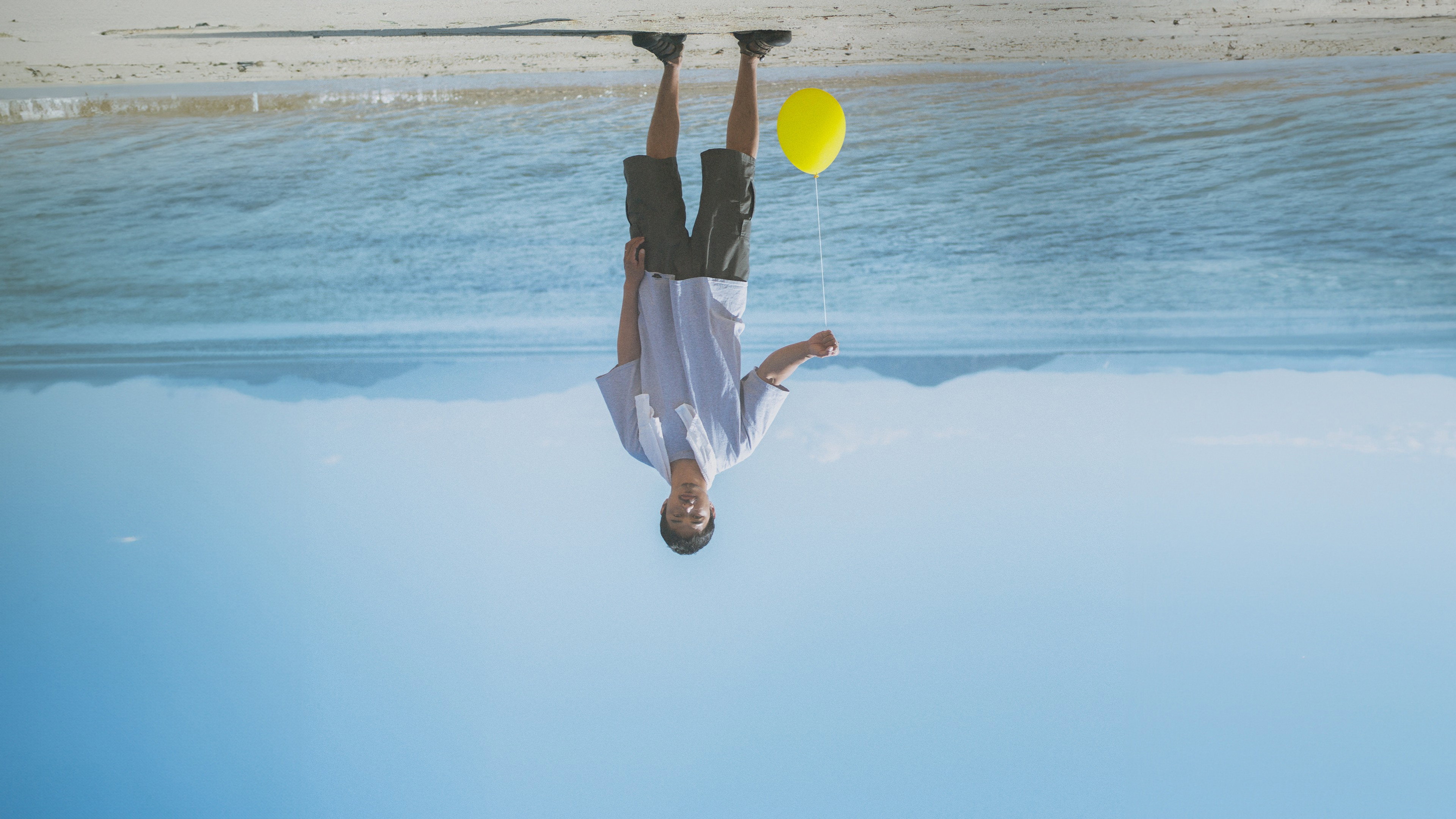 Trapped Balloon's poster