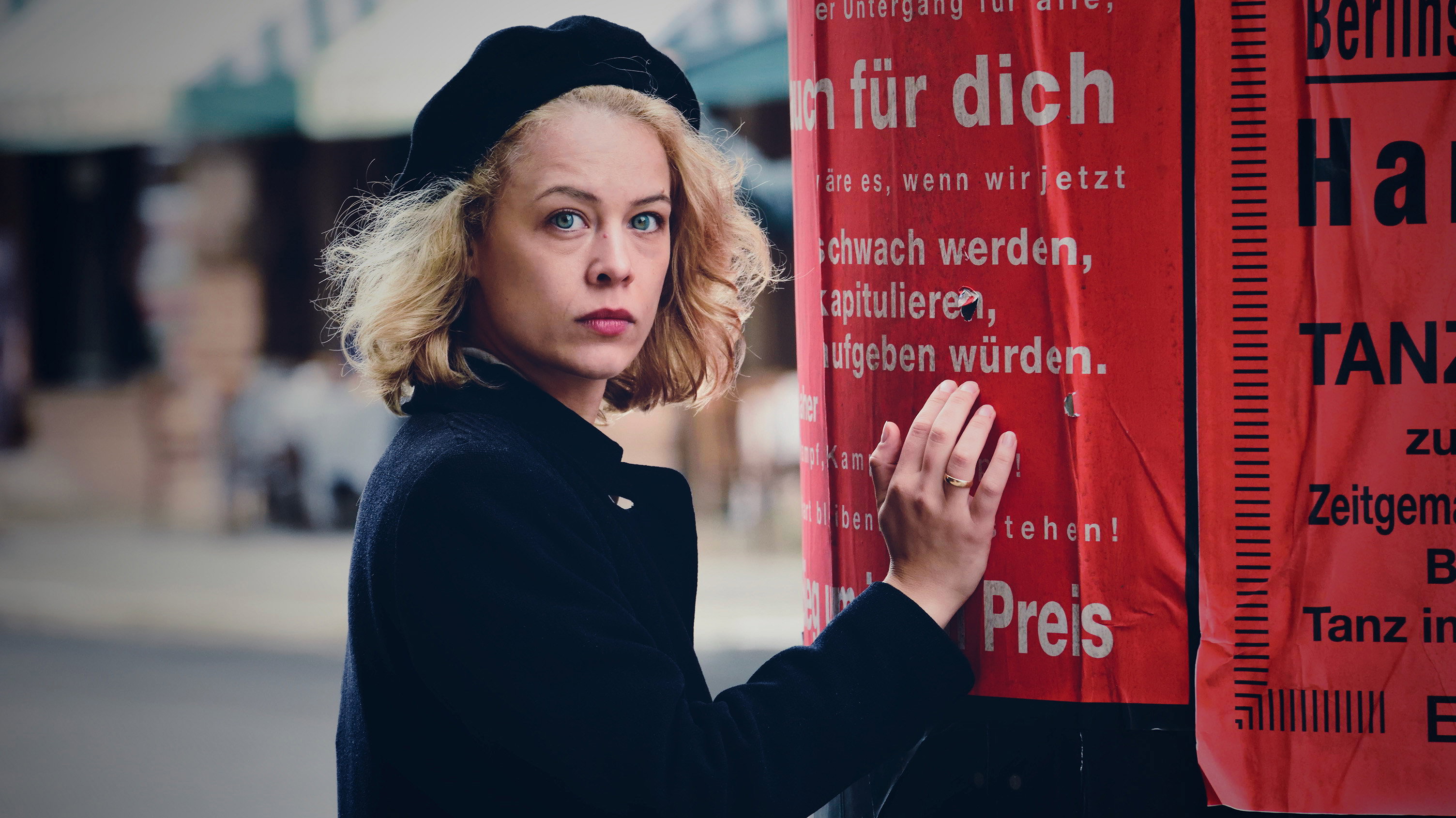 Stella. A Life.'s poster