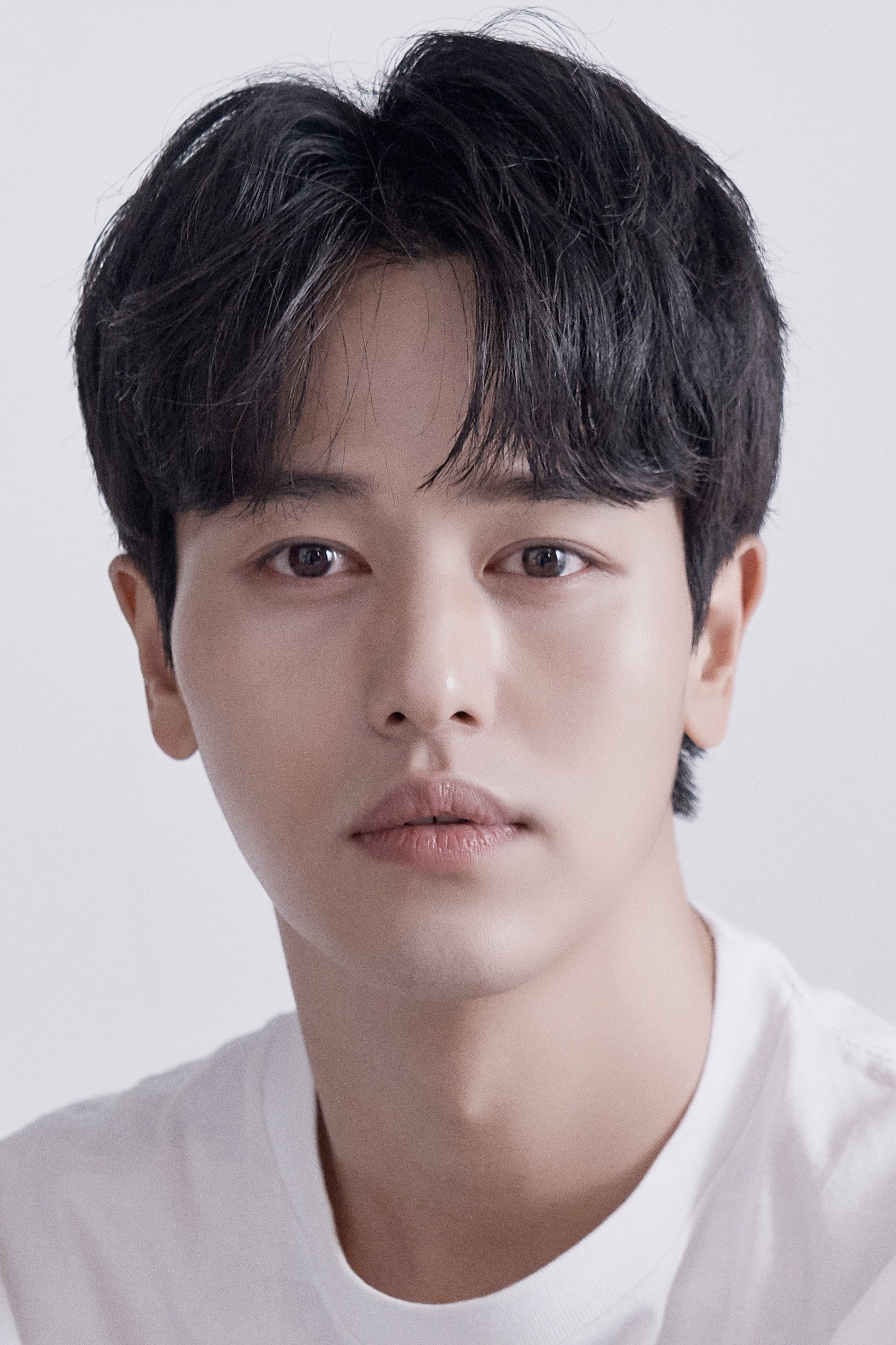 Lee Jung-hyoung's poster