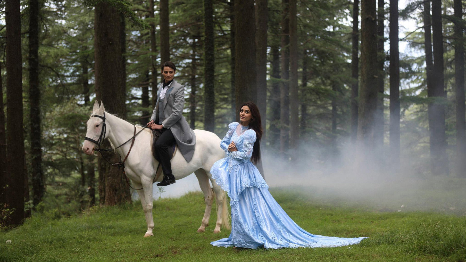 Aik Nayee Cinderella's poster