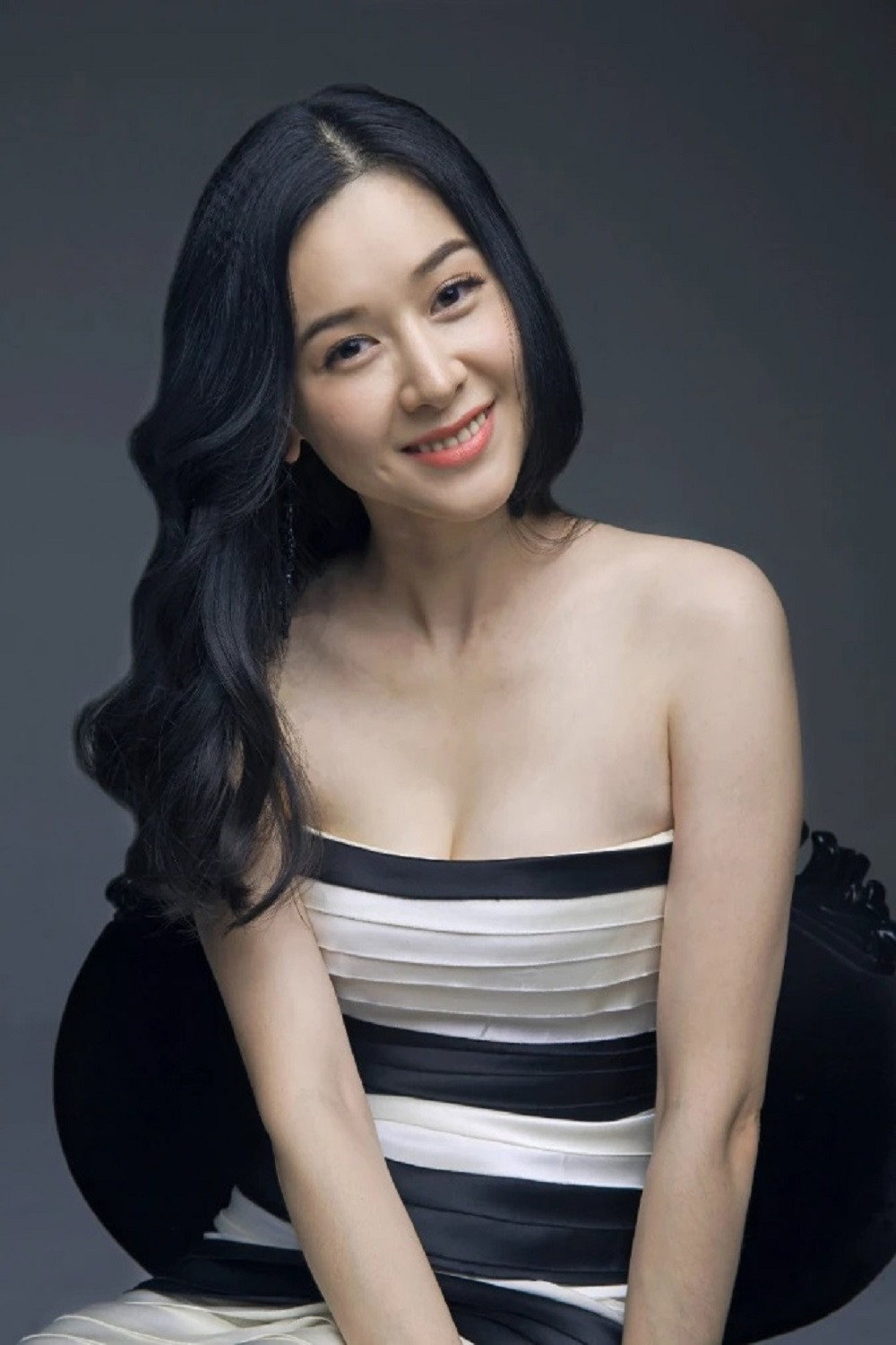 甄锡's poster