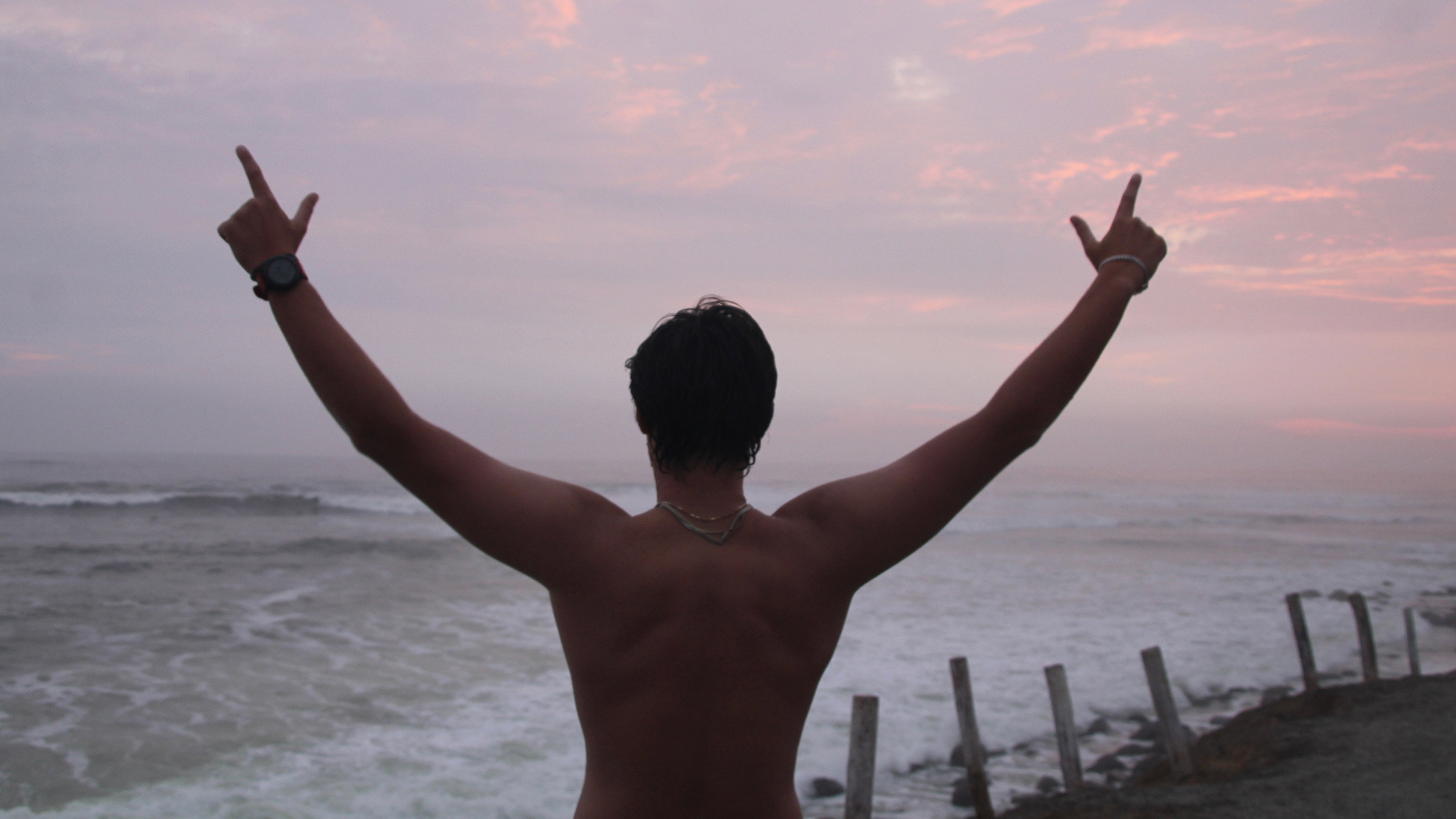 FEELING EVERY SUNSET's poster