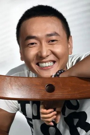 杨山's poster
