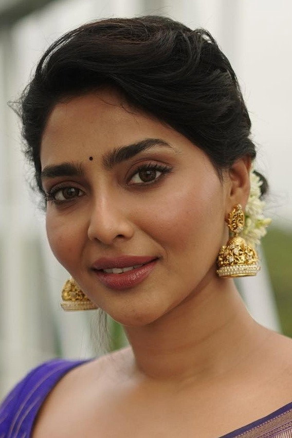 Aishwarya Lekshmi's poster