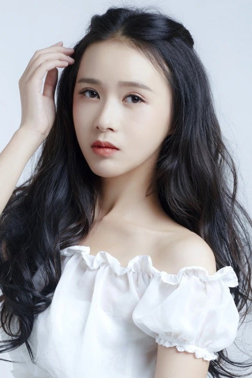 Yuan Yuan's poster