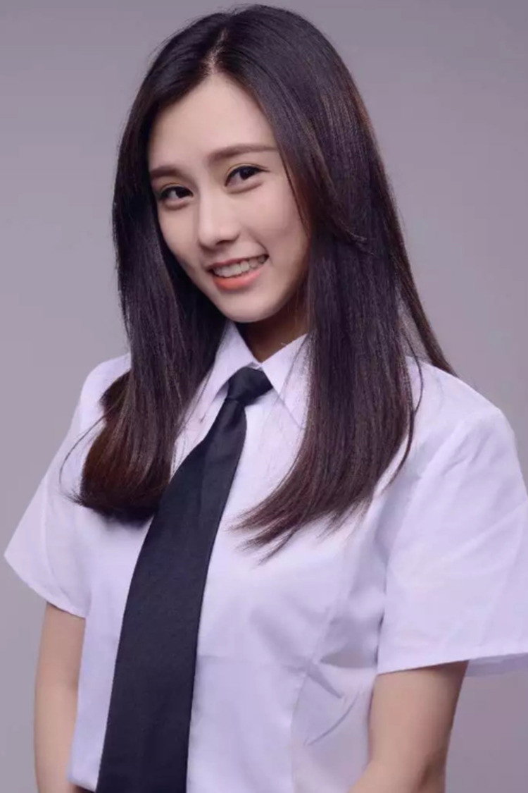 Yuan Liruoxin's poster