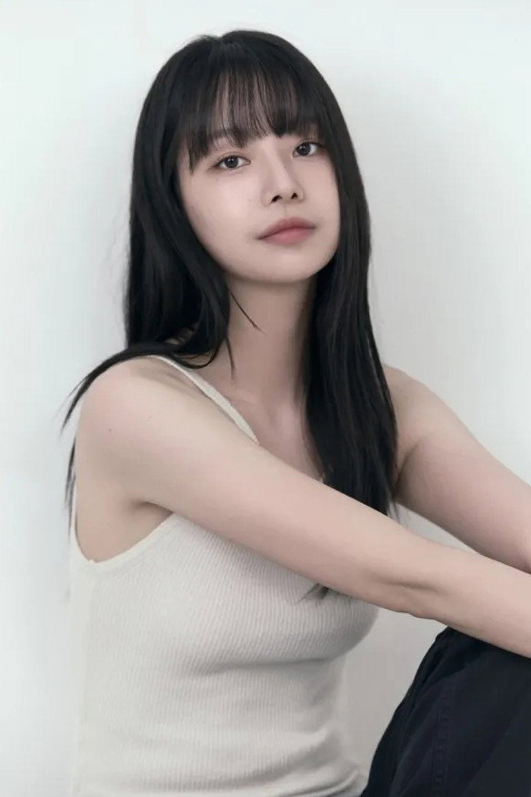 Kim Yi-hyun's poster