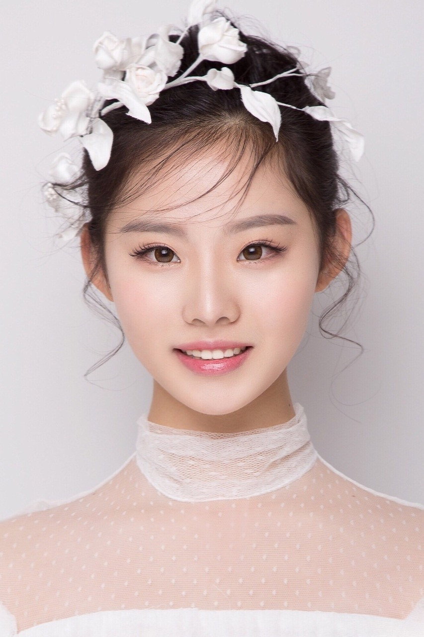 Dong Yan's poster