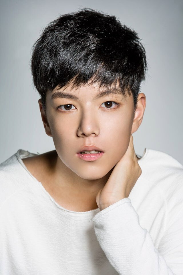 Min Ji-Hyuk's poster
