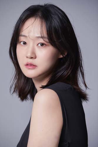 Park Ye-yeong's poster