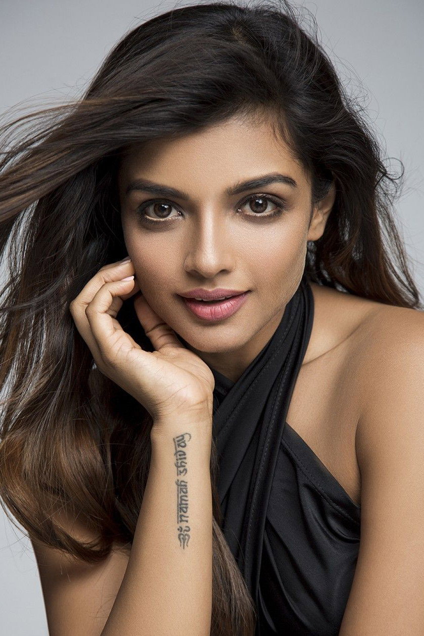 Ashna Zaveri's poster