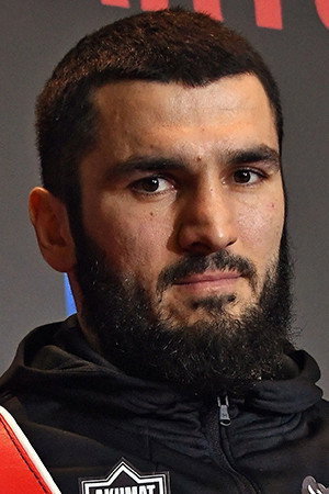 Artur Beterbiev's poster