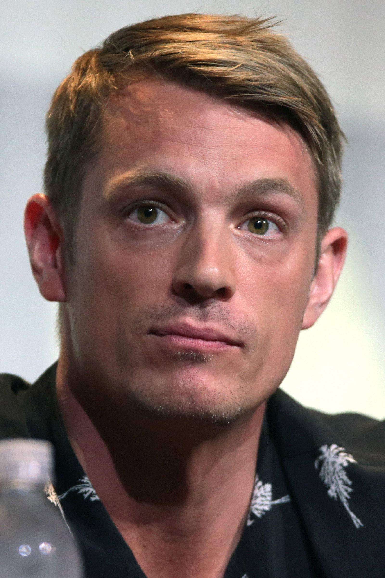 Joel Kinnaman's poster
