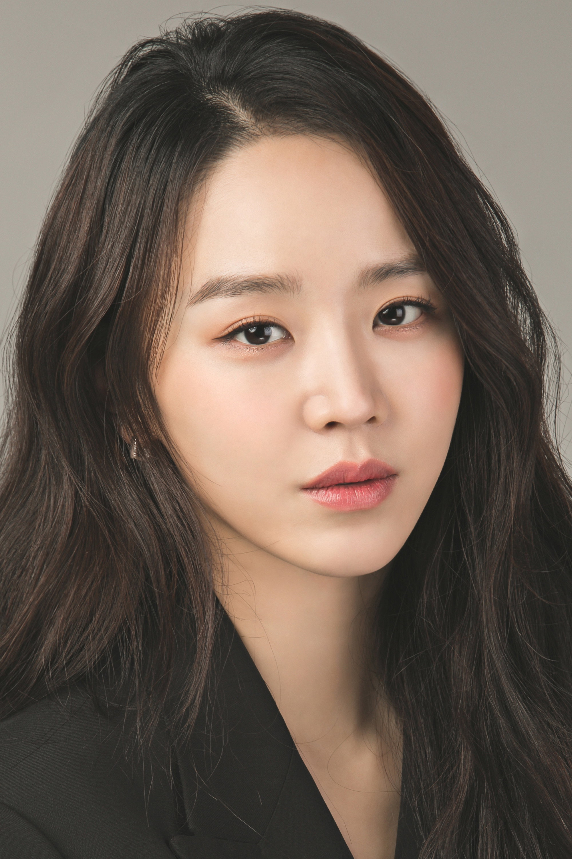 Shin Hae-sun's poster