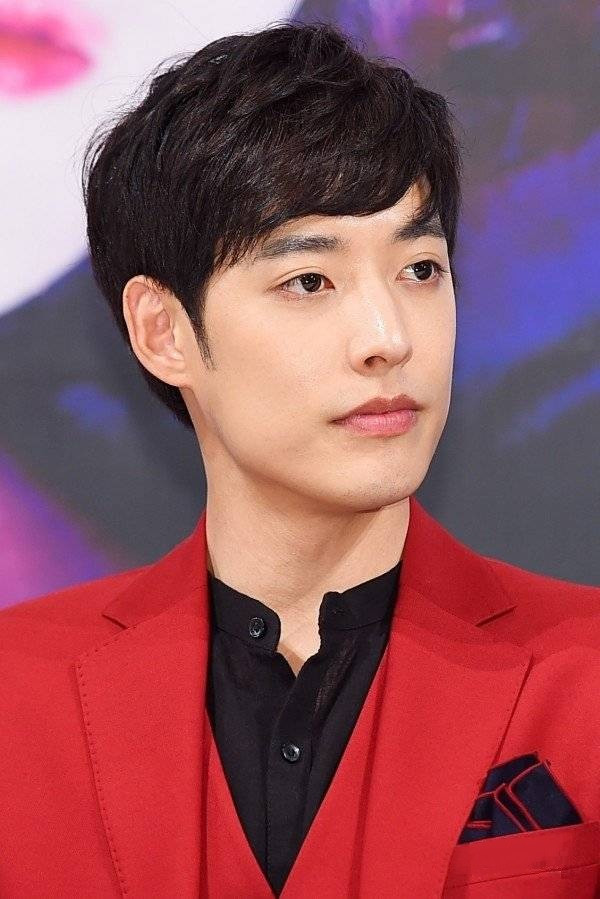 Jung Heon's poster