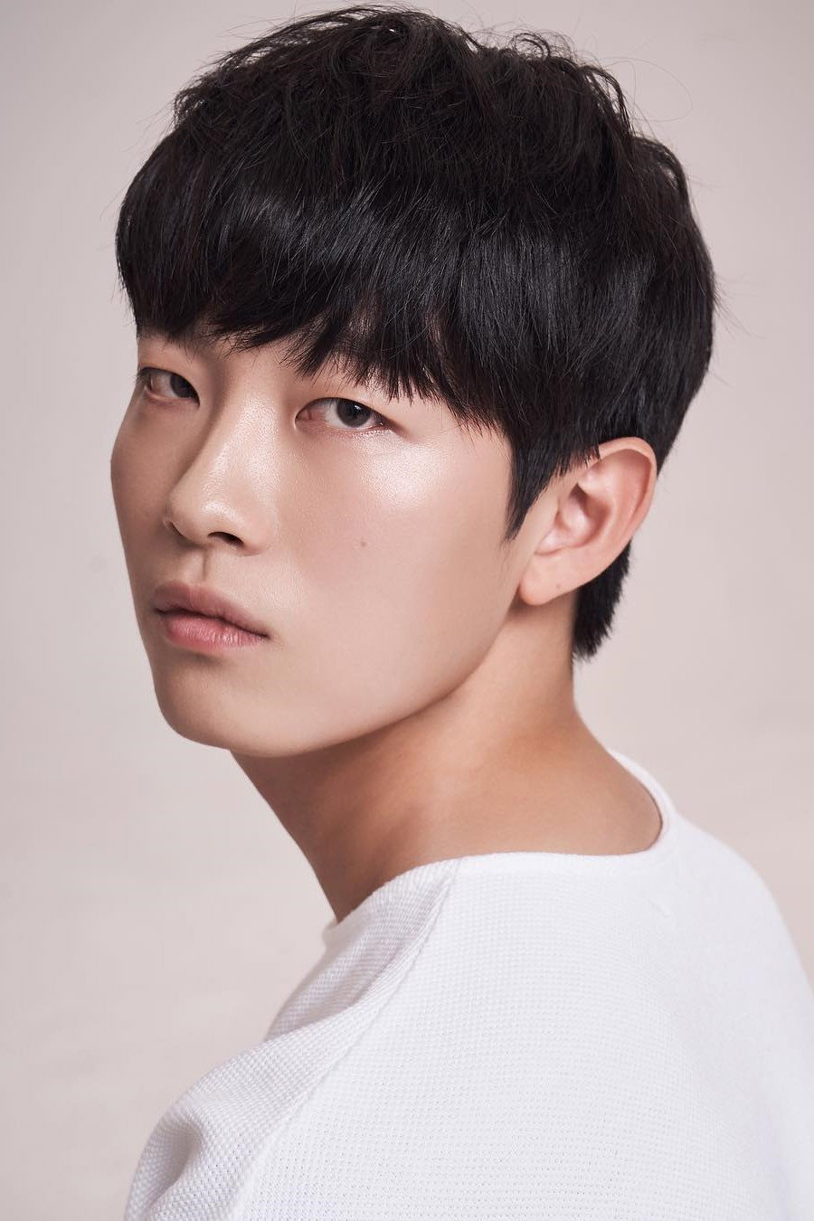 Jun Sung-il's poster