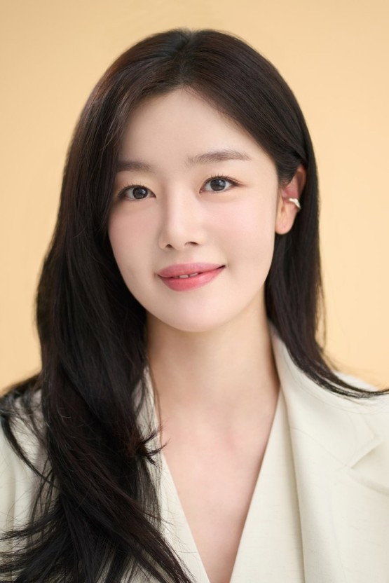 Han Seon-hwa's poster